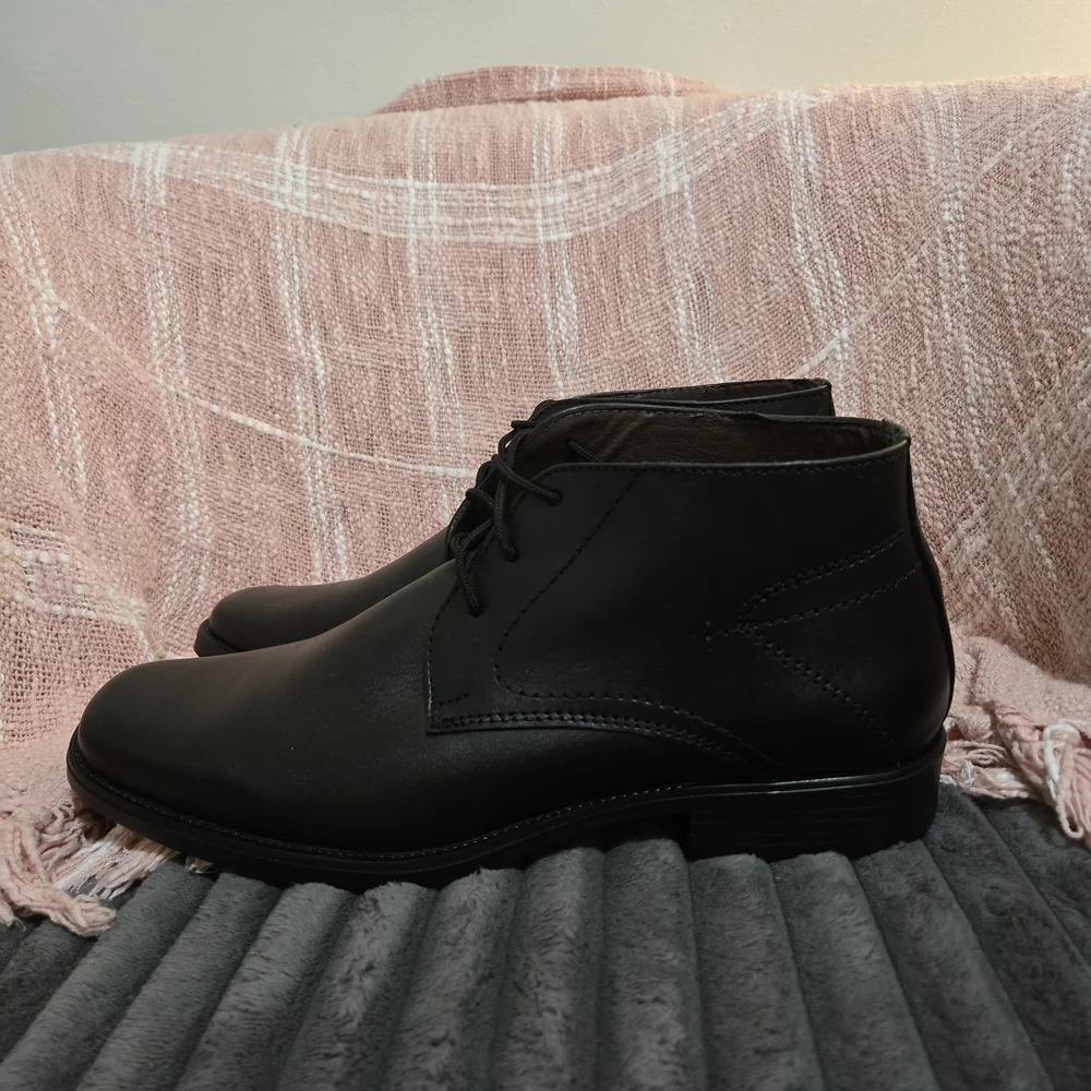 Mens 10.5 Full Leather chukka boots or dressy ankle boots Mad In Guatmalia - Picture 2 of 12